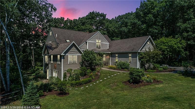 1st image of 9 Huckleberry Ln
