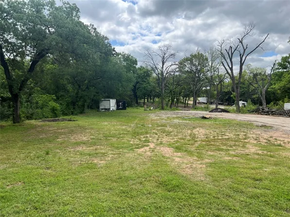 2068 Edd Rd, Dallas, TX 75253