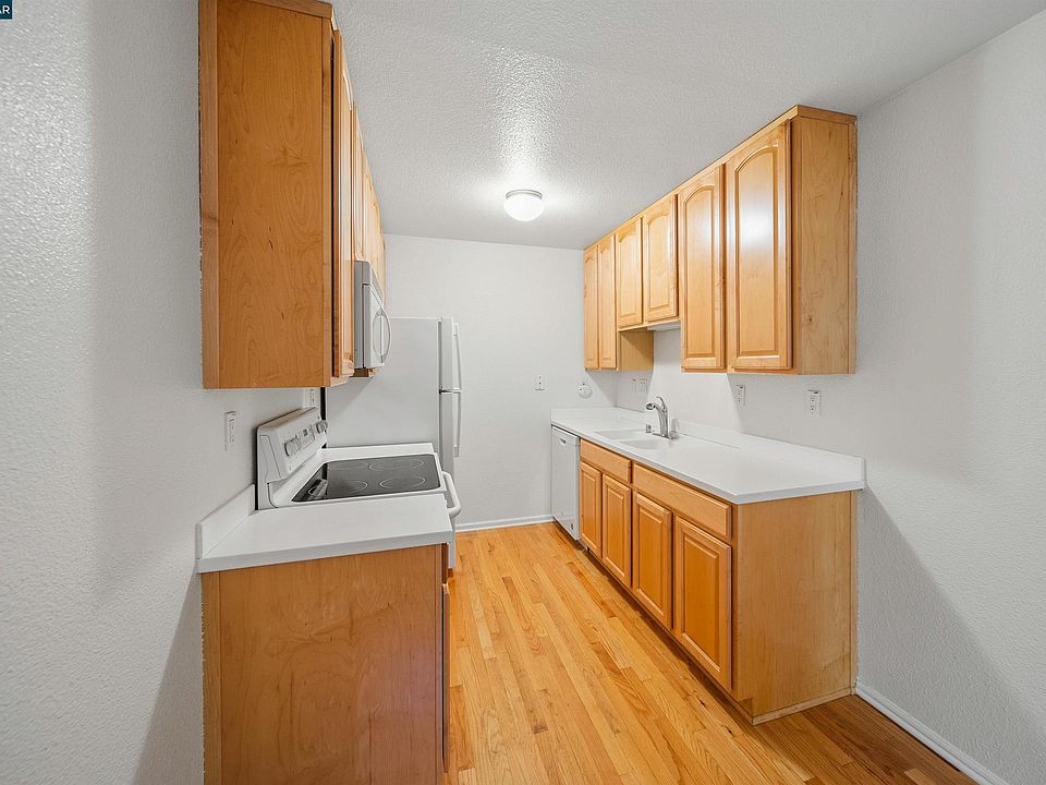 1st image of 150 Sharene Ln APT 109