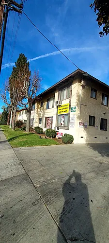 228 N San Antonio Ave #5 Photo 1