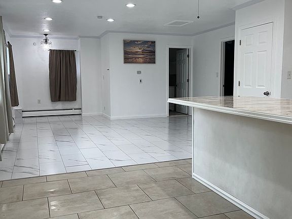 3rd image of 308 Haines Ave