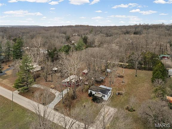 2nd image of 9857 Mockingbird Hill Dr