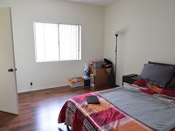 3rd image of 153 N Oak Knoll Ave APT 301