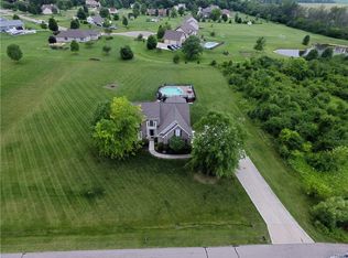 8159 Rainey Rd, Waynesville, OH 45068