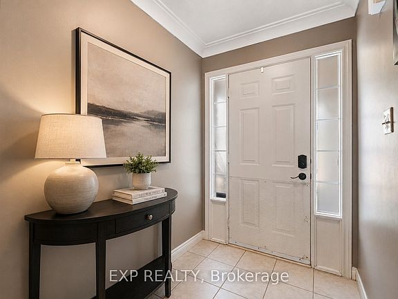 5th image of 130 Robert St #22