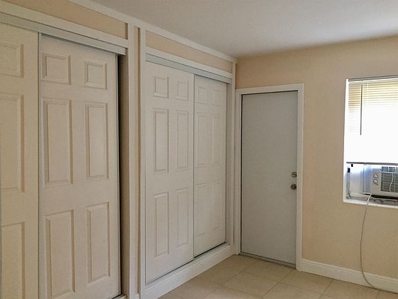 3rd image of 5620 NE 18th Ave #2