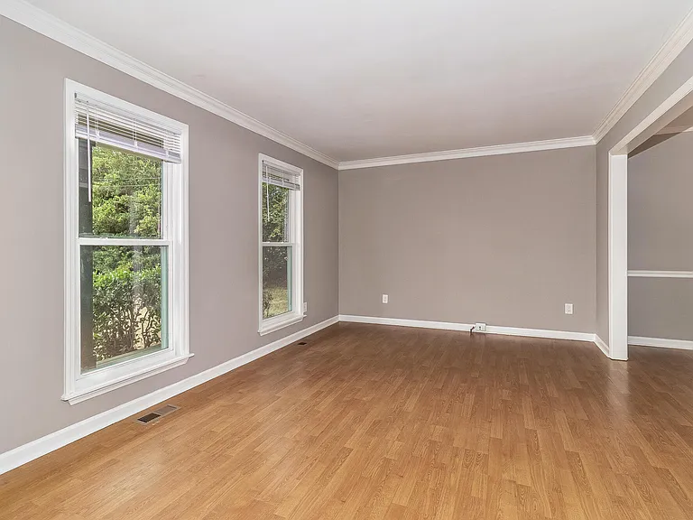 3844 Creek Ct — Photo 2