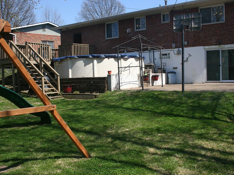 2nd image of 2723 Clager Rd