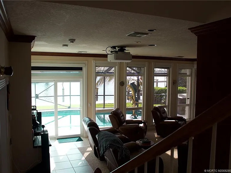 2744 NW Howard Creek Ln — Photo 17
