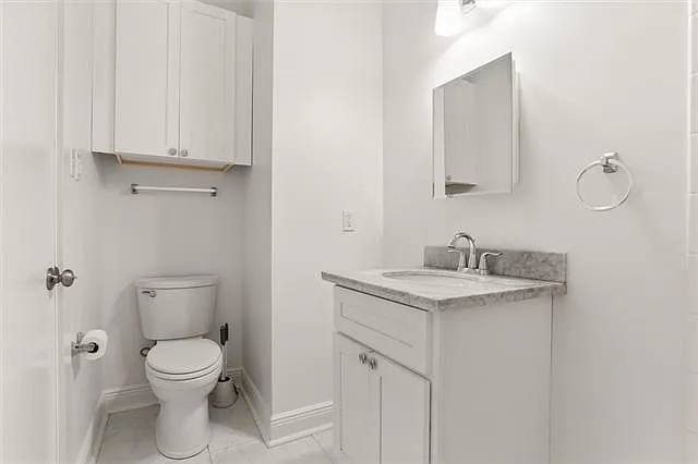 5249 Magazine St — Photo 17