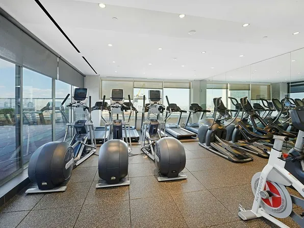 300 East 40th Street 18W image 14 of 14