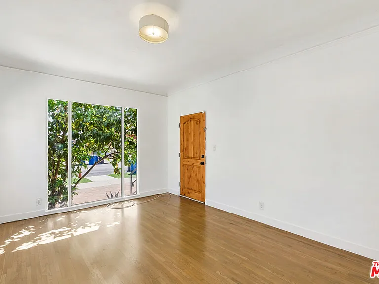 3429 Edgehill Dr #3 — Photo 7