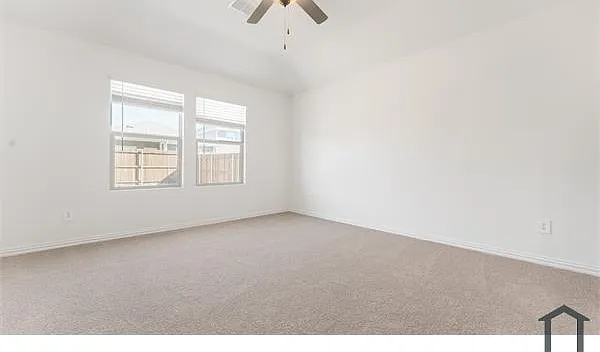 1022 Eagle Run Ln — Photo 15