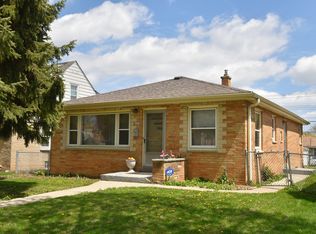 4624 N 69th St, Milwaukee, WI 53218