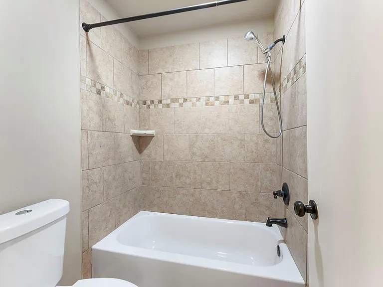 1010 E Red Cedar Cir — Photo 18