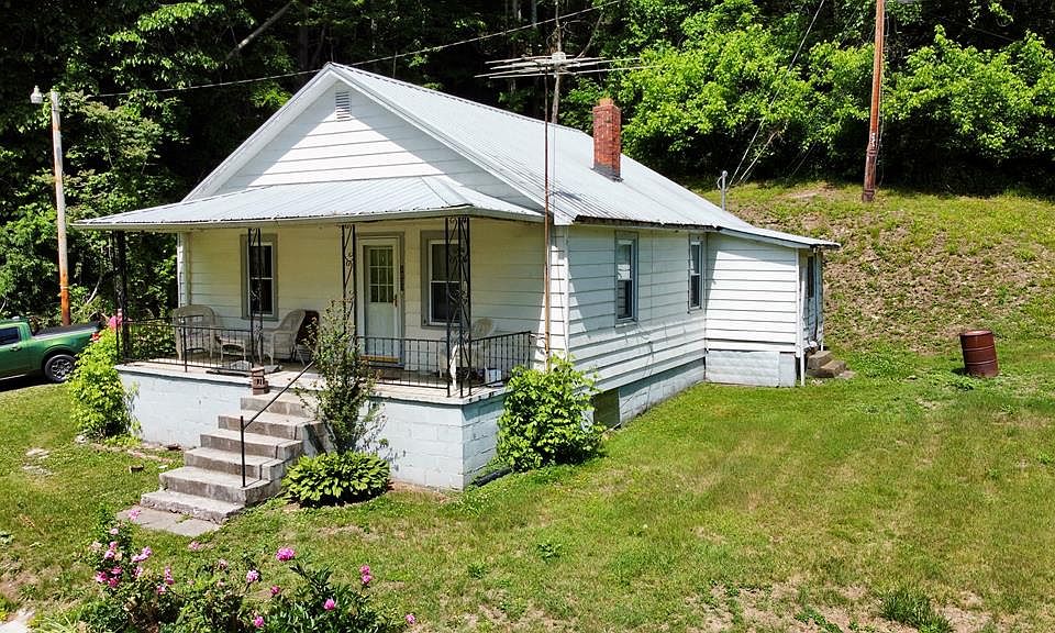 1st image of 3037 Saltville Hwy