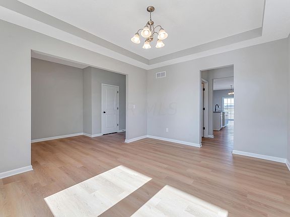 4th image of 8268 Sagebrush Dr