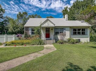 1063 Chippewa Ave, Mendota Heights, MN 55118