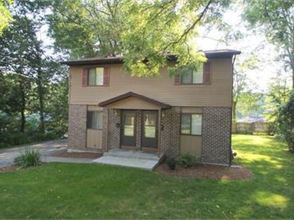 922 Emerald Ave NE #1