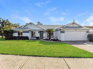 1566 Country Ct, Apopka, FL 32703