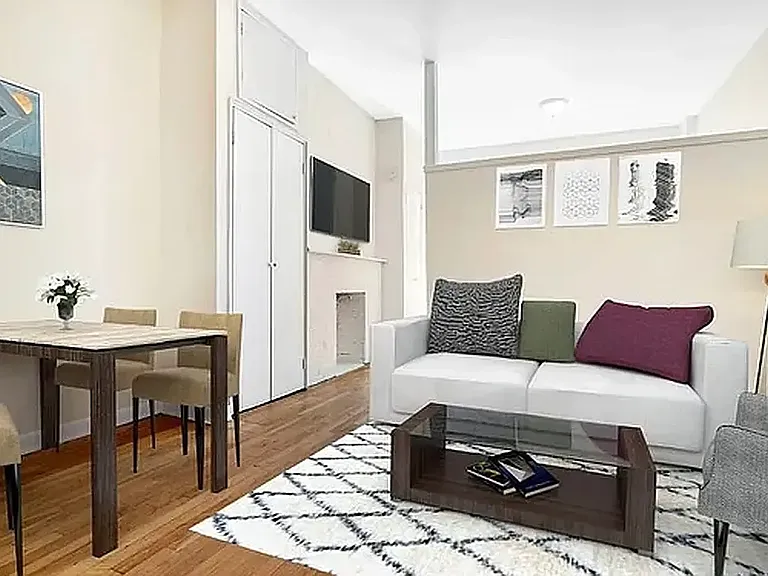 417 W 56th St #D1 — Photo 1