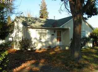 1142 SW Bridge St, Grants Pass, OR 97526