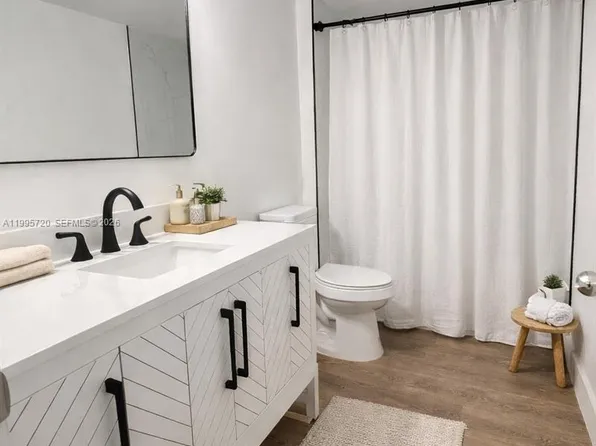 460 S Park Rd #6110, Hollywood, FL 33021