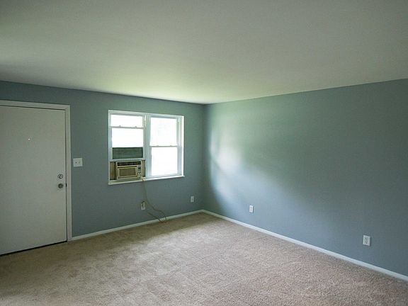 3rd image of 539 Burns Ave