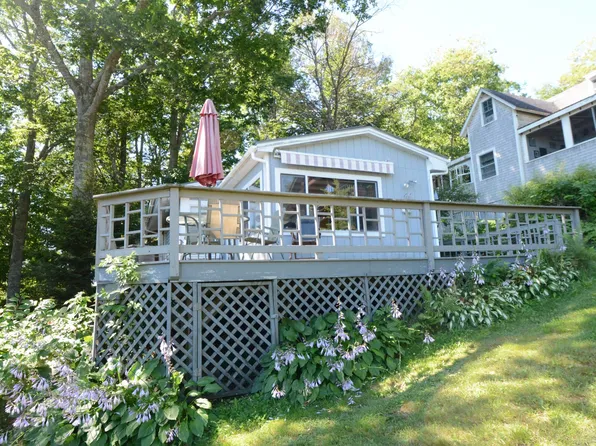 5 Fourth Street, Northport, ME 04849