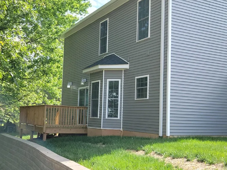 905 W Estate Dr — Photo 9