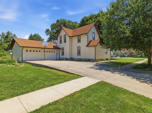 1108 Park St, Gowrie, IA 50543