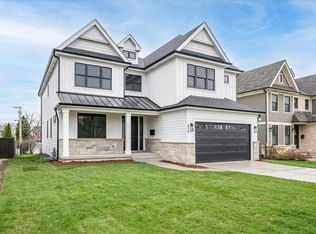 776 S Colfax Ave, Elmhurst, IL 60126