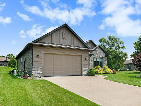 2nd image of 3606 Bayridge Dr