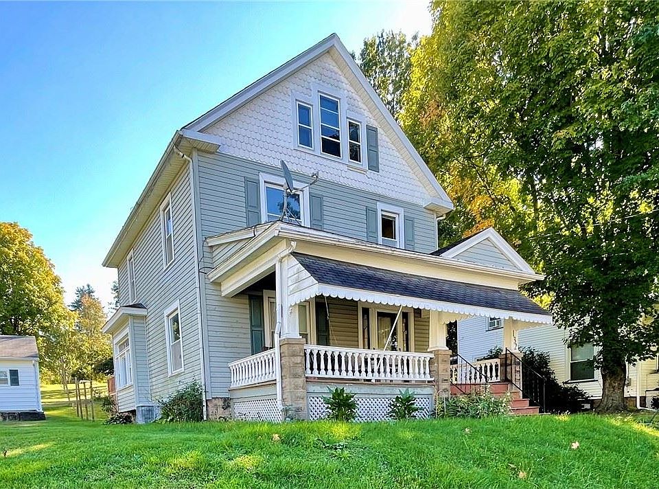 1st image of 132 Columbia Ave