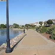 4th image of 39 Sandpoint Dr