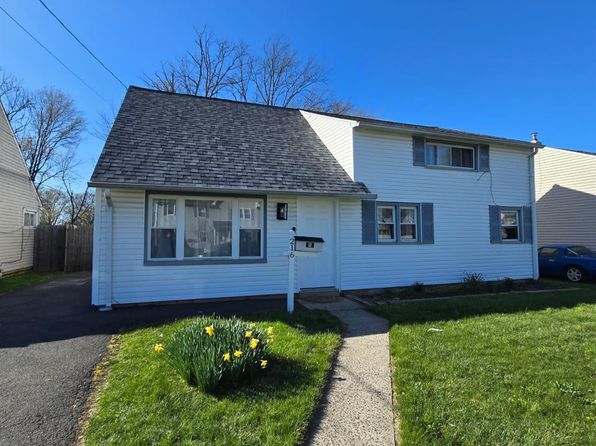 216 Bloomfield Ave