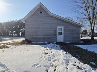 691 E Middle St, Rosedale, IN 47874