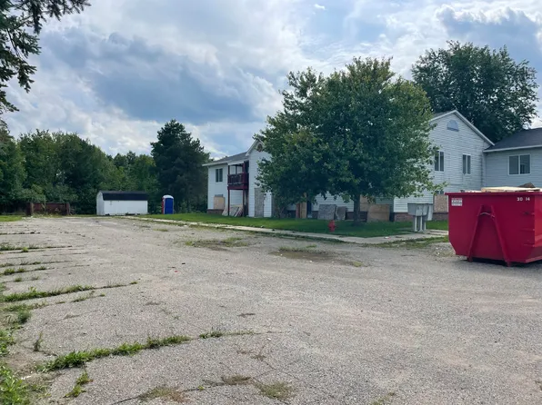 323 E Bell St APT 101, Camden, MI 49232