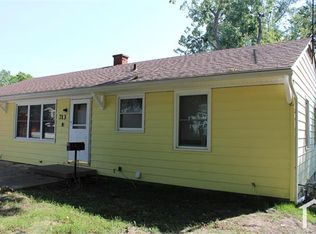 713 N Sunset Dr, Independence, MO 64050