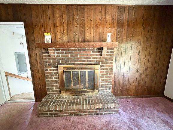 3rd image of 4369 E Main St