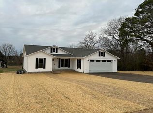 255 Jay St, Big Sandy, TN 38221