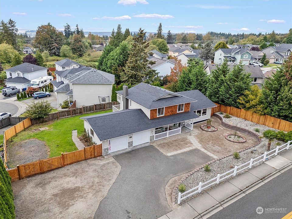 1st image of 3028 83rd Avenue NE