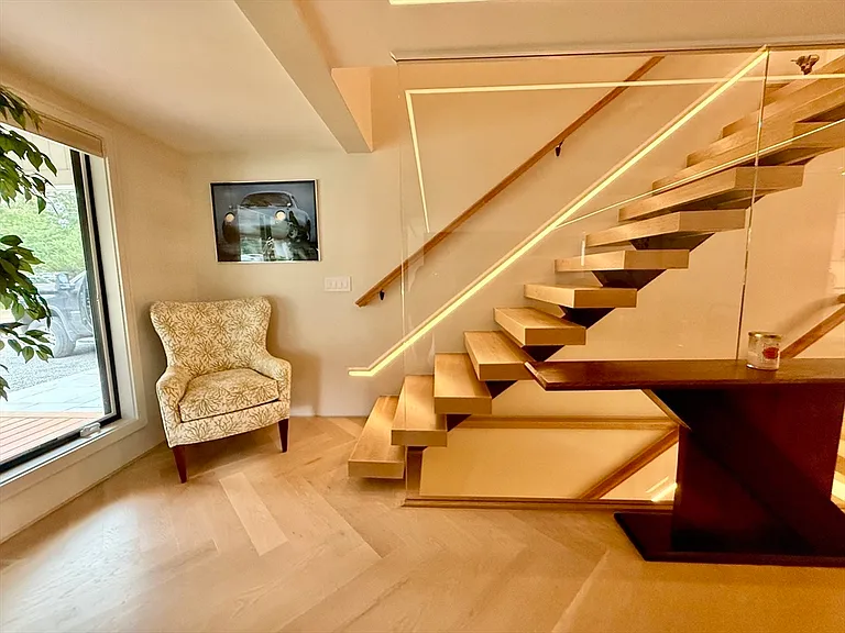 14 Bernard Cir — Photo 8