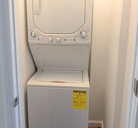 4th image of 245 Nassau Ave #3