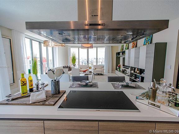 5th image of 300 Sunny Isles Blvd #1507