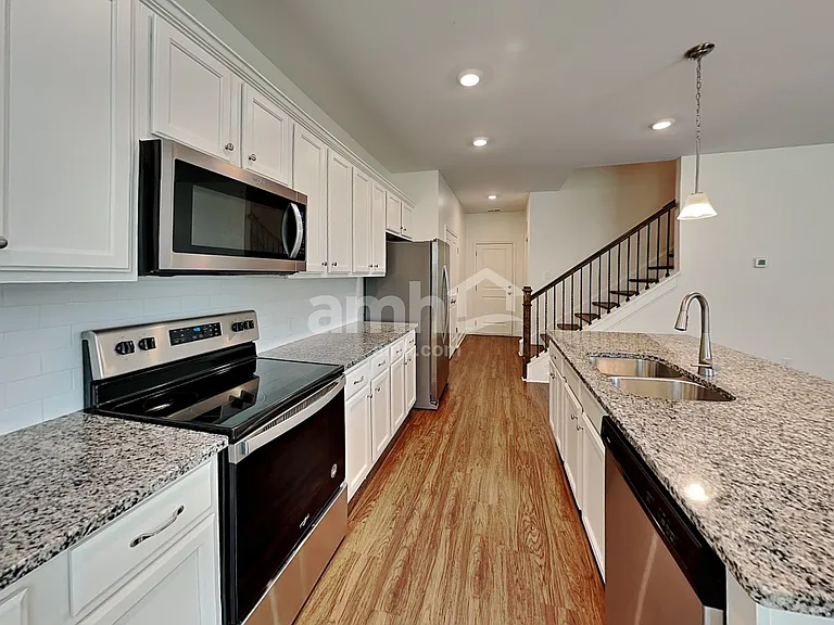 14122 Singing Creek Ln — Photo 3