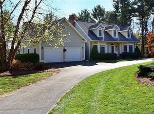 43 Woodhenge Dr, Tolland, CT 06084