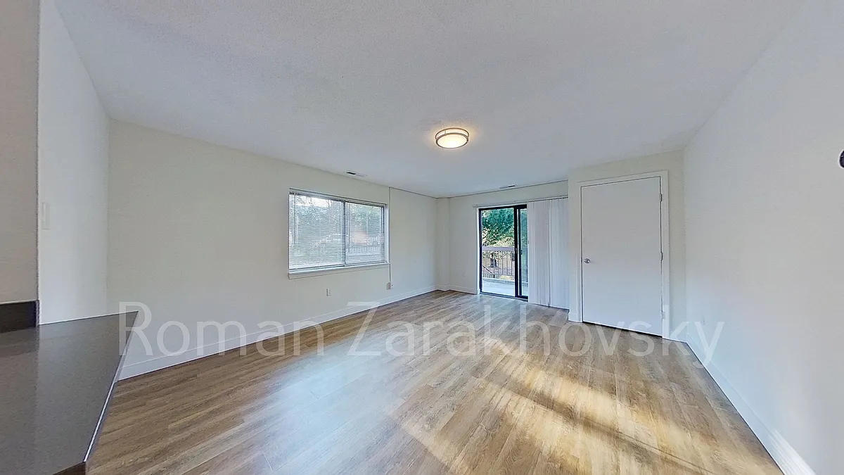 Building Photo - 16 Webster Ave #1