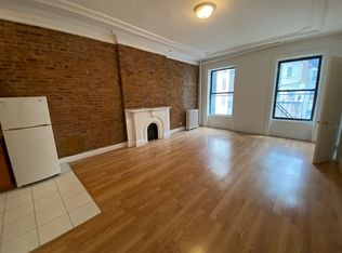 40 W 56th St APT 4R, New York, NY 10019