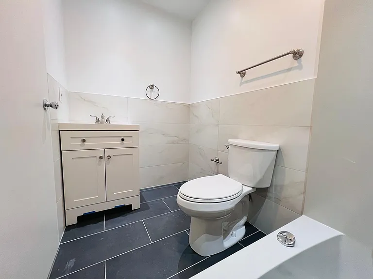 94 Washington St #28 — Photo 7
